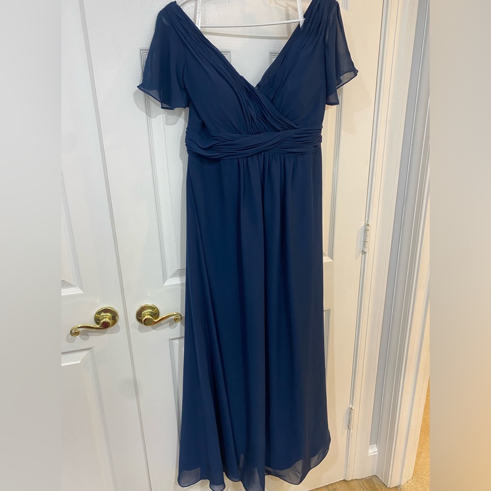 COPY - Christina Wu Flowy V-neck Navy Floor Length Chiffon Bridesmaids Dress SZ…